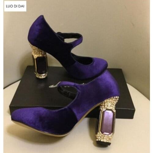 2020 Fashion show women vintage high heels chunky heel party shoes velvet Mary Janes diamond heel pumps wedding dress shoes