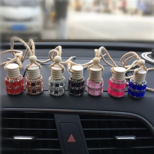 Exquisite color car perfume bottle Ladies car rearview mirror Decorative pendant perfume bottle Colorful empty bottles