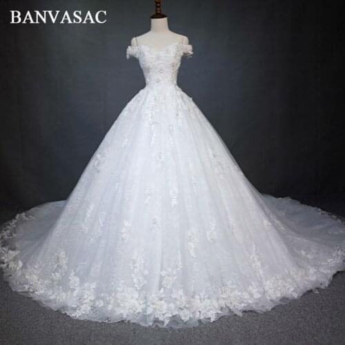 BANVASAC 2017 New Luxury Beadings Flowers V Neck Wedding Dresses Short Sleeve Satin Chapel Train Lace Bridal Ball Gowns