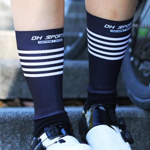 Professional Anti Slip Cycling Socks Breathable Socks Sweat-absorbent Bicycle Mens Sport Bike Women Running In Socks P9O1
