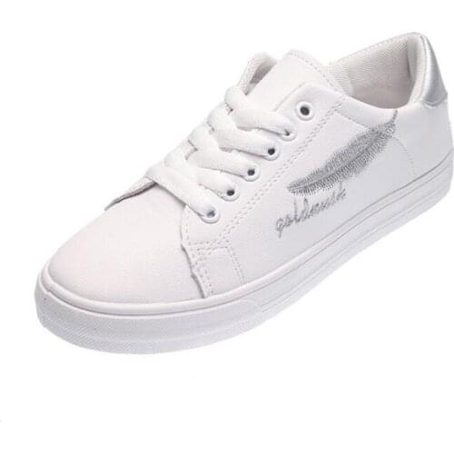 Spring 2020 New Wild Korean Students Hong Kong Style Small White Shoes Comfortable Breathable Perspiration Womens Board Shoes