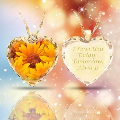 Fine Sunflower Necklace for Women Crystal Pendant Healing Crystals Fashion Heart Necklace Exquisite Romance Necklace for Women