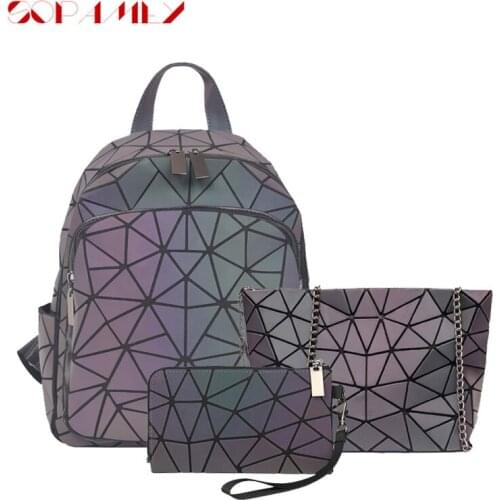 Fashion Teenagers Bag Womens Luminous Bag Womens High Quality PU Leather Chain Bag Women Shoulder Bag Brand Designer Backpack