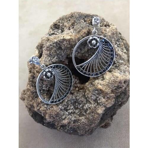 Oxidized Filigree Silver Flower Pattern Womens Earrings