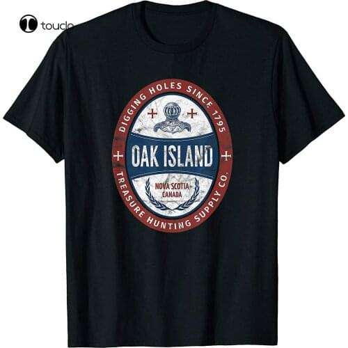Oak Island Treasure Hunting Retro Templar Knight Treasure Gi T-Shirt