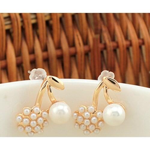 South Koreas New Earrings Exquisite Small Pearl Stitching Round Ball Lady Cherry Shape Earrings Womens Jewelry