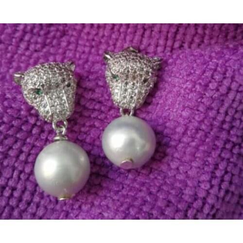 Charming 11-12mm south sea round grey pearl earring