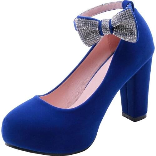 Fashion footwear 19 years in the spring and autumn period and the new size and thick with ultra-high