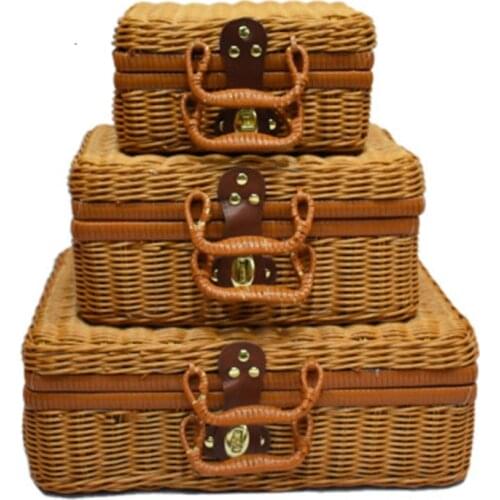 Imitating rattan pastoral retro rubber rattan suitcase storage box picnic basket storage box shooting props with hand gift box