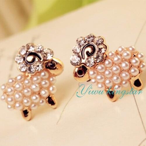 New Design Lovely Sheep Imitation Pearl studs Pusety Earrings Rhinestone Animal Earring Jewelry For Women HL101