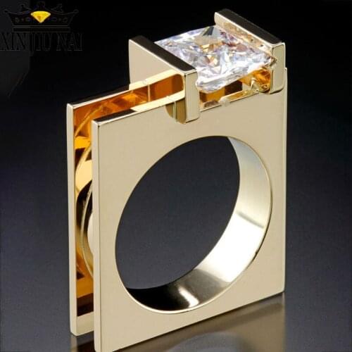 New arrivals in 2019 hot creative creative 18 K gold diamond ring European and American engagement hand jewelry wholesale