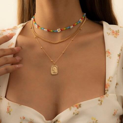 Punk Unique Portrait Pendant Necklace for Women Boho Colorful Chains Choker Necklaces Fashion Cute Jewelry Wedding Party Gifts