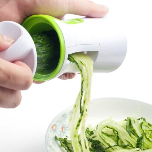 50Pcs/Lot Creative 3 In 1 Vegetable Fruit Spiral Slicer Cutter Grater Kitchen Tool Peeler Garnish (Color: Green)