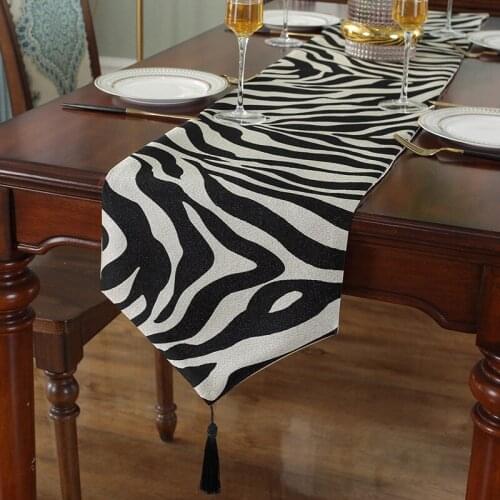 Luxury Leopard Print Table Runner Jacquard Tablecloth for Dinning Table, Embossed Bed Runner, Wedding Decor, Farmhouse Decor