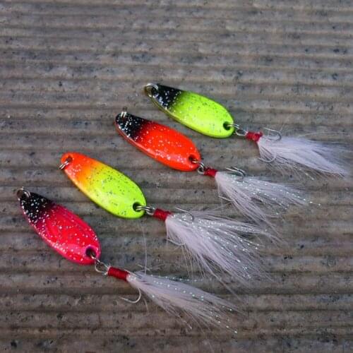 5PCS Fishing Spoon Fish Lure Spoons Feather Hook Bass baits 5g