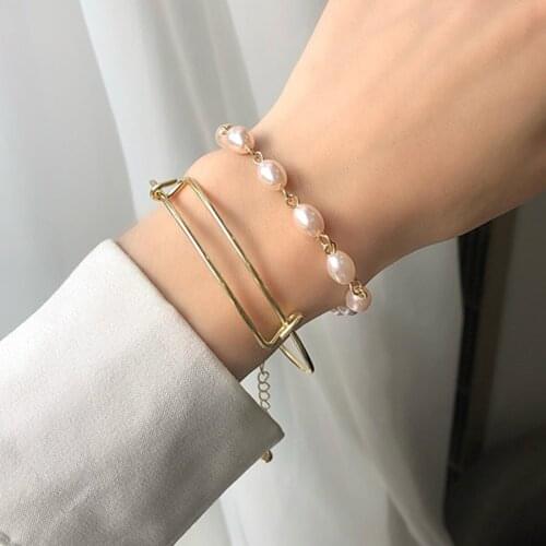 2021 Vintage Baroque Charm Imitation Pearl Bracelet Bangle for Women Armband Chunky Chain Bracelets Friend Couple Jewelry Gift