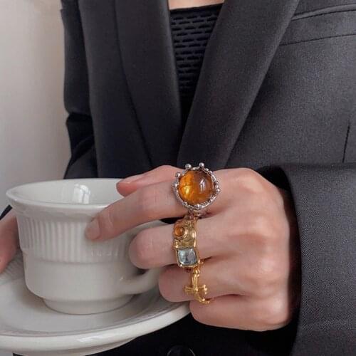 2020 New Fashion Vintage Baroque Sequins Attached Color Exaggerate Crystal Inlaid Metal Rings for Women Girls Jewelry Gifts