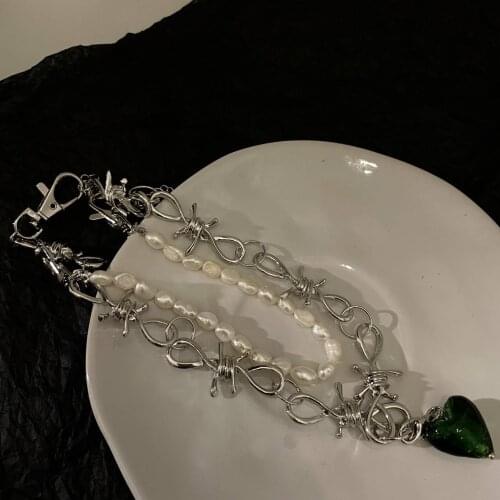 90s Punk Thorns Imitation Pearl Pendant Necklace for Women Metal Goth Vintage Fashion Charm Chain Heart Necklace Jewelry Gifts