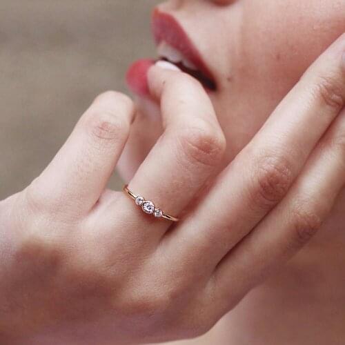 2021 New Factory Wholesale Thin Band Gold Color Three Cz Three Stone Delicate Minimalist Dainty Girl Women Simple Cz Thin Rings