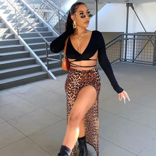 Female Crop Top Women’ s Solid Color Deep V-Neck Long Sleeve Tops Bandage Base T Shirt for Summer Black