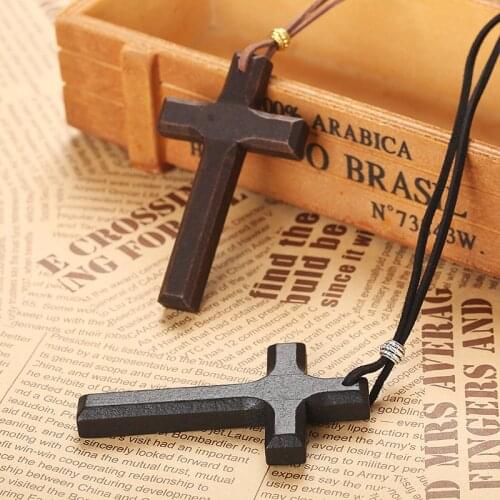 Cross Crucifix Wood Pendant Necklaces for Men Woman Black Brown Sweater Chain 90cm Rope Cord Necklaces Religious Unisex Jewelry