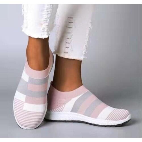 New Women Sneakers Vulcanized Shoes Sock Sneakers Women Summer Slip On Flat Shoes Women Loafers 2020 Women Knitted Flat Shoes