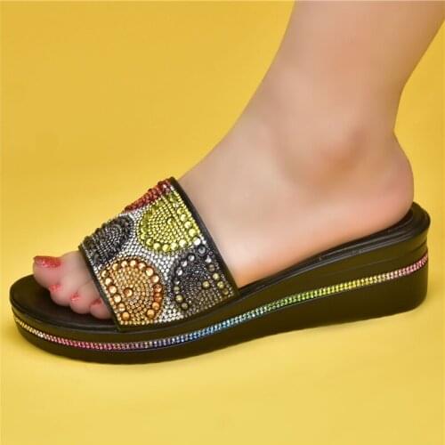 2021 Summer Outdoor Female Beach Slippers High-quality Handmade Fashion Sexy Roman Rhinestones Plus Size Flat Womens Slippers