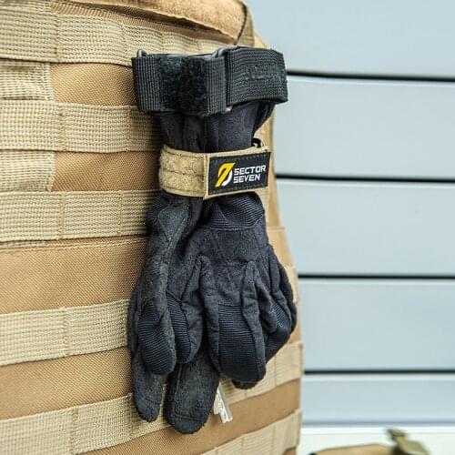 New Multi-Purpose Glove Hook Military Fan Outdoor Tactical Gloves Climbing Rope Storage Buckle