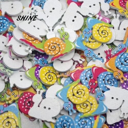 SHINE 100PCs Wooden Sewing Buttons Scrapbooking Snail shape 2 Holes 23X21mm Costura Botones Decorate W10010