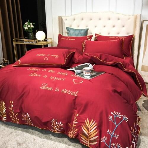 Red European Bedding Set Cotton Luxury Queen Size Nordic Sloth Bedding Sets Modern Double Bed Parure De Lit Home Textile DG50BS