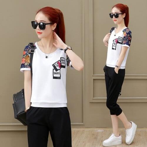 4XL Tracksuit Women Two Piece Set Summer Clothes Floral Print Short Sleeve Top Capri Pants Sweat Suit Casual Womens Sets Outfit