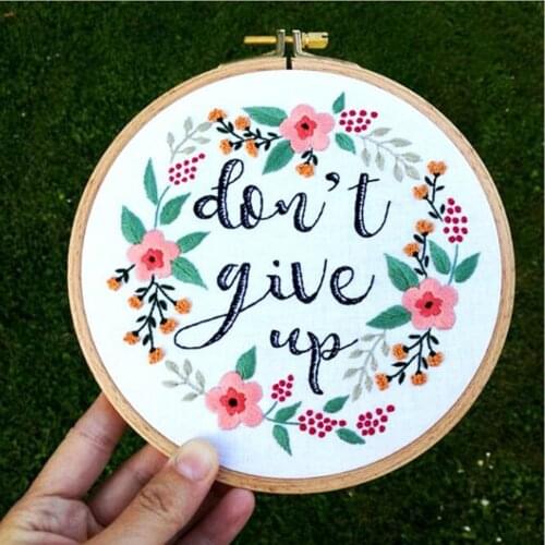 Flower Garland Embroidery Starter Cross Stitch Kit with Floral Pattern, Embroidery Hoops, Color Threads and Tools Kit