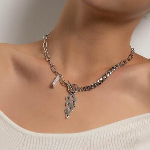 Asymmetrical Thick Chain Fire Flame Pearl Pendant Necklace for Women Punk OT Geometric Clavicle Necklace Colar Jewelry Gift
