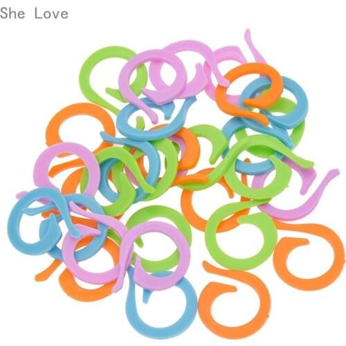 Chzimade 30 Pcs Colorful Plastic Knitting Stitch Marker Crochet Locking Craft Ring Holder Random Color