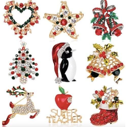 6pcs/Lot random Christmas Brooch Santa Claus shoes Carriage Tree Crystal Brooches Pins Favorite Gift For New Year Christmas
