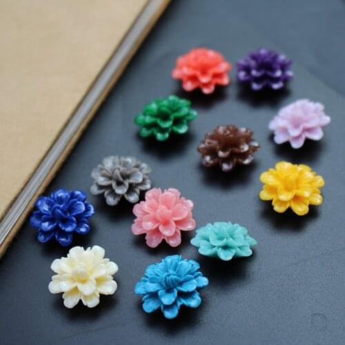 10Pieces 17mm Artificial Coral flower beads Beige Color Loose beads for Jewelry making