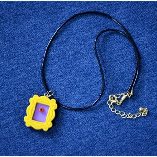 TV Series Friends Resin Monicas Door Frame Pendant Necklace Women Collectible Chains Necklaces Charms Pendant Jewelry Gift