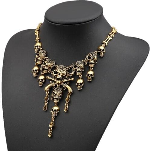 Retro Personality Multilayer Skull Pendant Necklace Punk Exaggerated Womens Necklace Halloween Party Jewelry Accessories