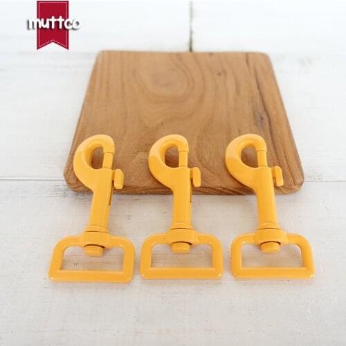 Retailing DIY Dog collar environmental orange 25mm metal key chain Metal clip Dog Clasp Metal Hook lobster buckle CPK-25O