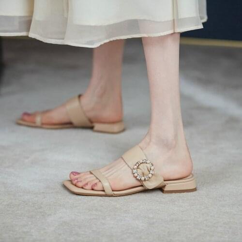 2021 Beach Genuine Leather Women Slippers Sandals Women Slippers Flat Heel Casual Ladies Shoes Outdoor Female Slides