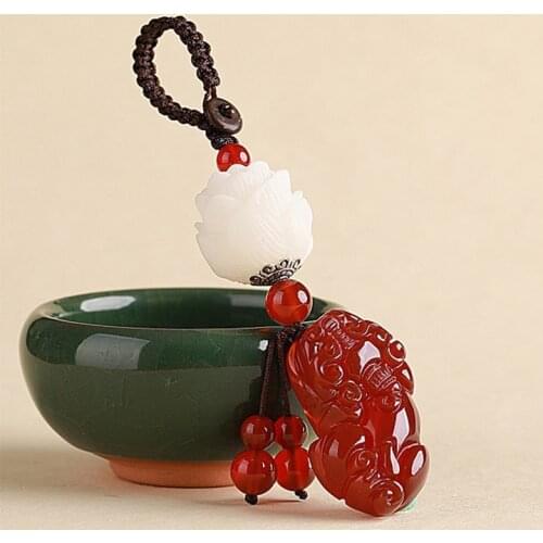 Classic Natural Stone Chalcedony Pixiu Pendants Charms Car Keychain Brave Troops Chinese Fengshui Beast Bring Lucky and Wealth