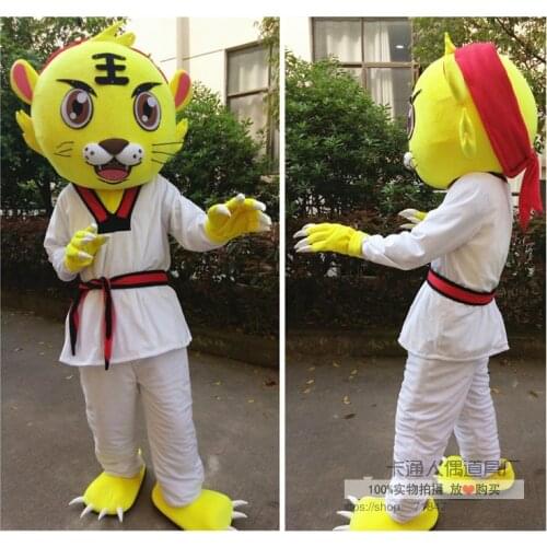 Christmas Tiger Taekwondo lovely tiger cartoon Mascot Costume for Sale Fancy Dress Halloween carnival Party Suit Adult Size