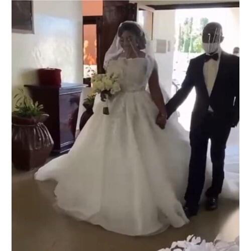 Custom Made Detachable Bridal Wedding Dress