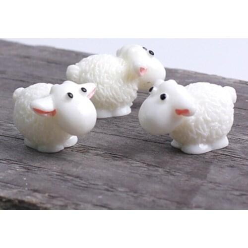 5Pcs/lot 1.5*2cm Cute Resin Mini Sheep Home Micro Figurines Miniatures Home Wedding Party Decor DIY Accessories