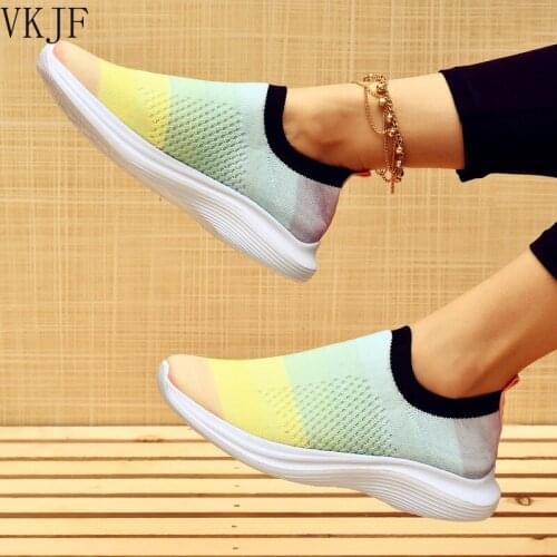 Flying Woven Multicolor Round Head Light, Comfortable and Breathable One-step 2021 Casual Flying Woven Shoes 35-43 Designer