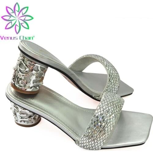 Silver Color 2021 Square Heel Slippers with Pearl Nigerian Women Shoes can Matching Bag Elegant Style for Weddin