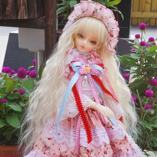BJD doll wig is suitable for 1/3 1/4 1/6 size high temperature silk, natural fluffy bubble wrap white big wave doll accessori