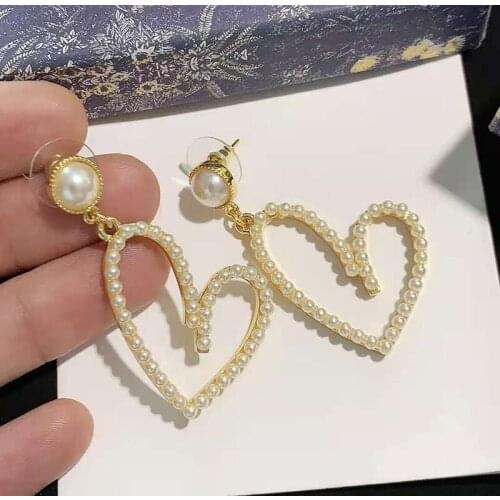 Hot Brand Yellow Gold Color Fashion Jewelery Woman Heart Pearls Earrings Party High Quality Chain Pearls Studing Jewelry