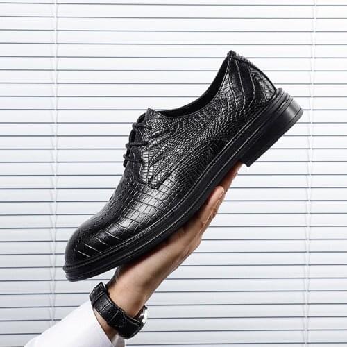 New High Quality Crocodile Fashion Men Casual Shoes Vintage British Formal Dress Leather Shoes Business Wedding Loafers Oxfords