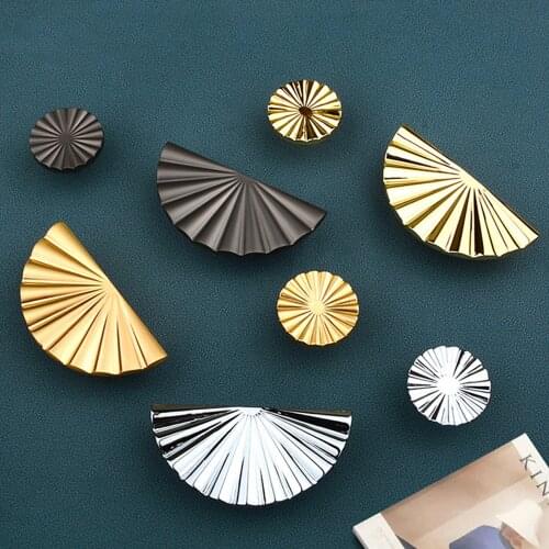 New Brass Gold Kitchen Cabinet Handles Fan-shaped Cupboard Door Pulls Drawer Knobs Furniture Handle Hardware